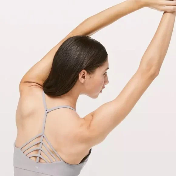 NEW Lululemon Get Strappy Bra Chrome - Picture 5 of 9